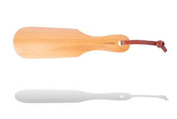 Shoehorn Classic Design with String - Willow Wood by Valentino Garemi - valentinogaremi-usa
