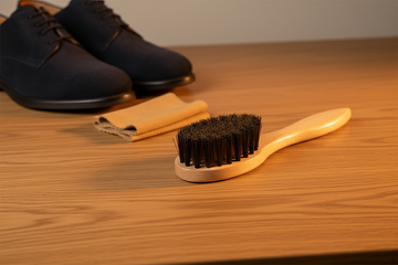valentino-garemi-suede_brass_brush_beechwood.png