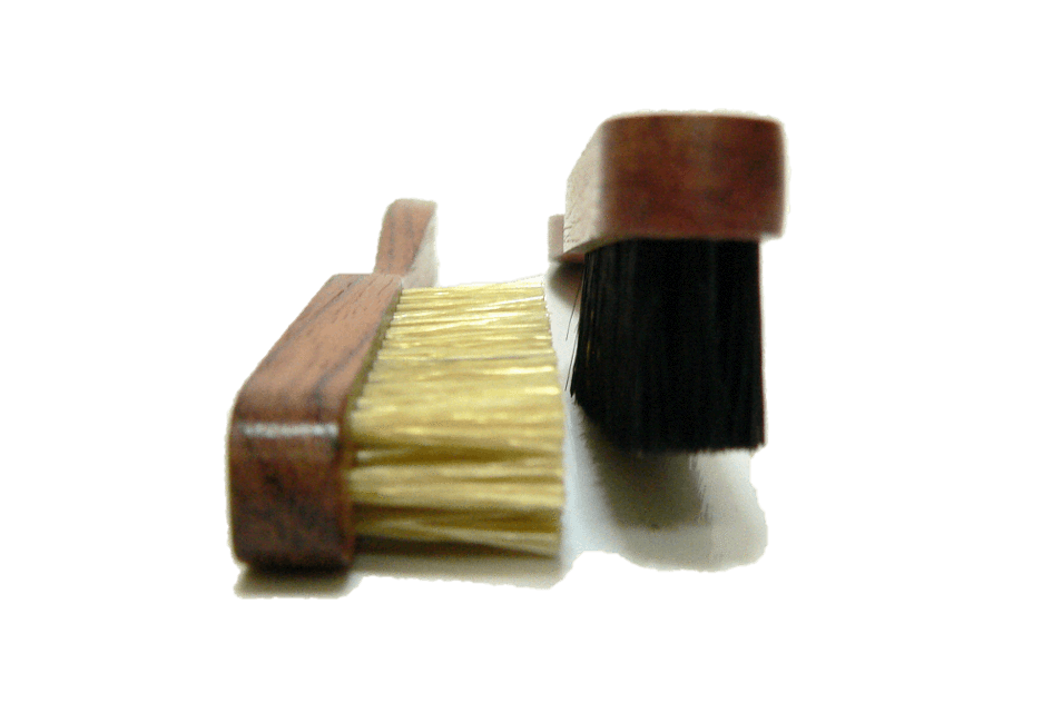 Shoe Edge Cleaning Brush - Boar Hair & Bubinga Wood Handle - by Famaco